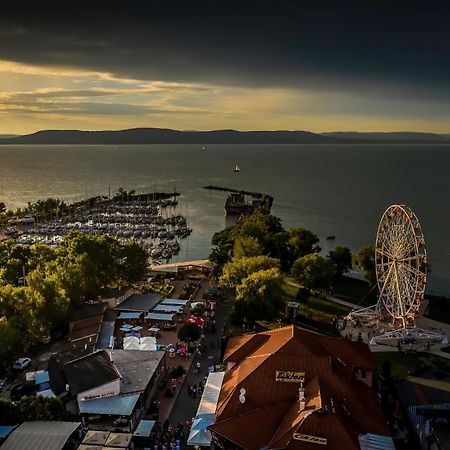 Berbe Apartman Balatonlelle Exteriér fotografie